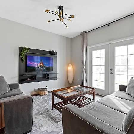 Villa Freshly Redesigned 4Br At West Lucaya Wl3211